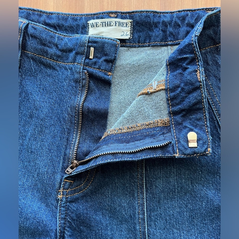 We The Free Ryla A-Line Flare Jeans High Rise Wide Leg Belted Size 26 - Picture 12 of 16